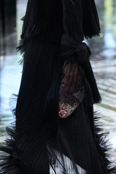 Look 84